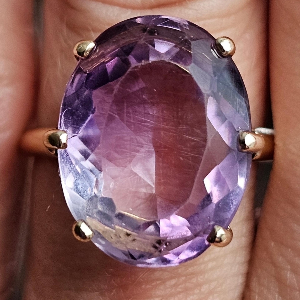 14k Yellow Gold Large Oval Amethyst Solitaire Ring - Picture 13 of 13